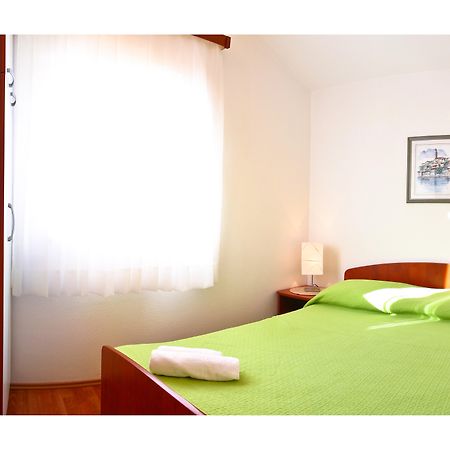 סופטאר Villa Midea מראה חיצוני תמונה