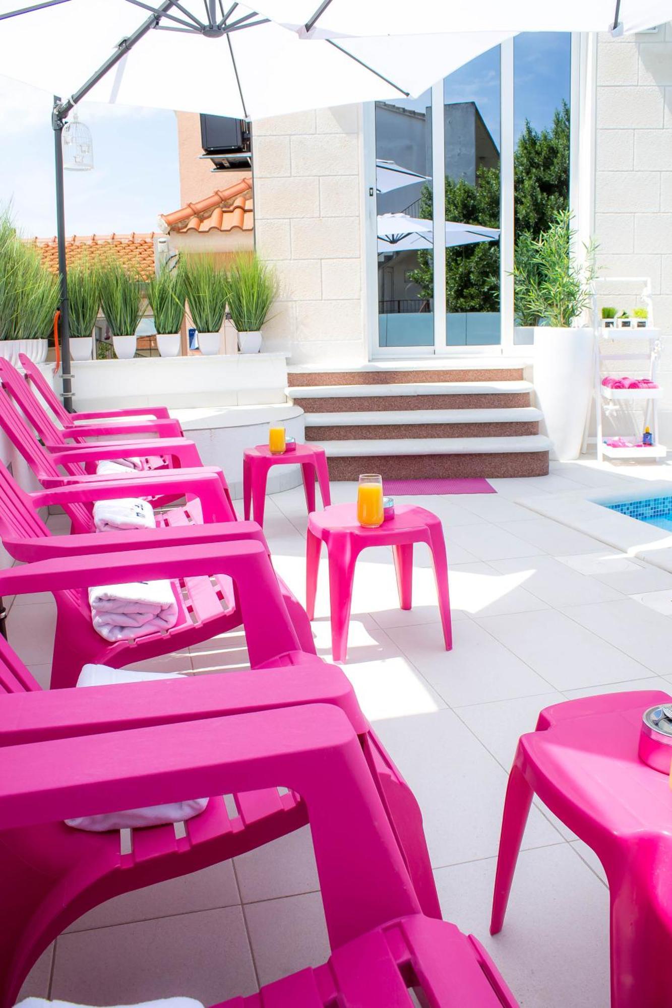 סופטאר Villa Midea מראה חיצוני תמונה