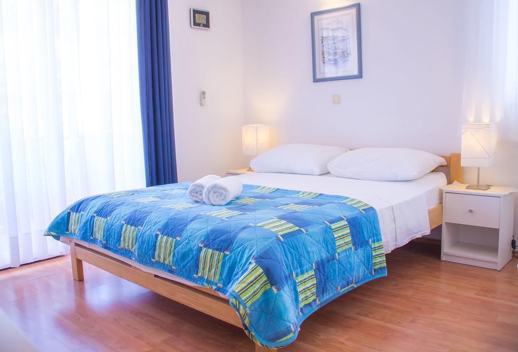 סופטאר Villa Midea מראה חיצוני תמונה